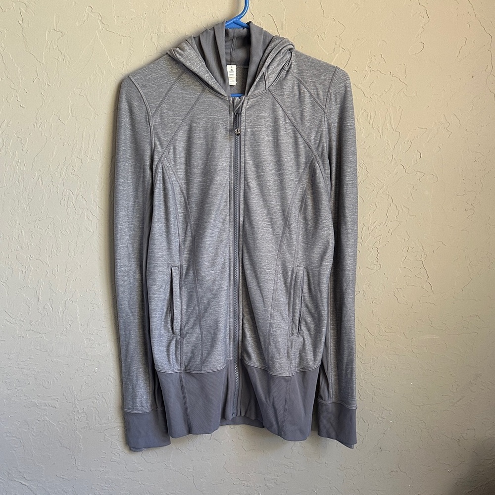 Lululemon daily practice jacket‎ herringbone grey
Yoga athleisure size 6